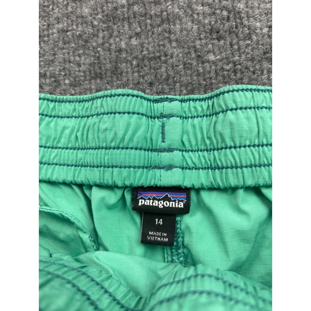 Patagonia Baggies Shorts Womens 14 Green Quick Dry Outdoor Casual